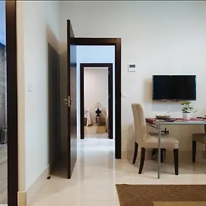 Acogedor Jose Laguillo. Apartment
