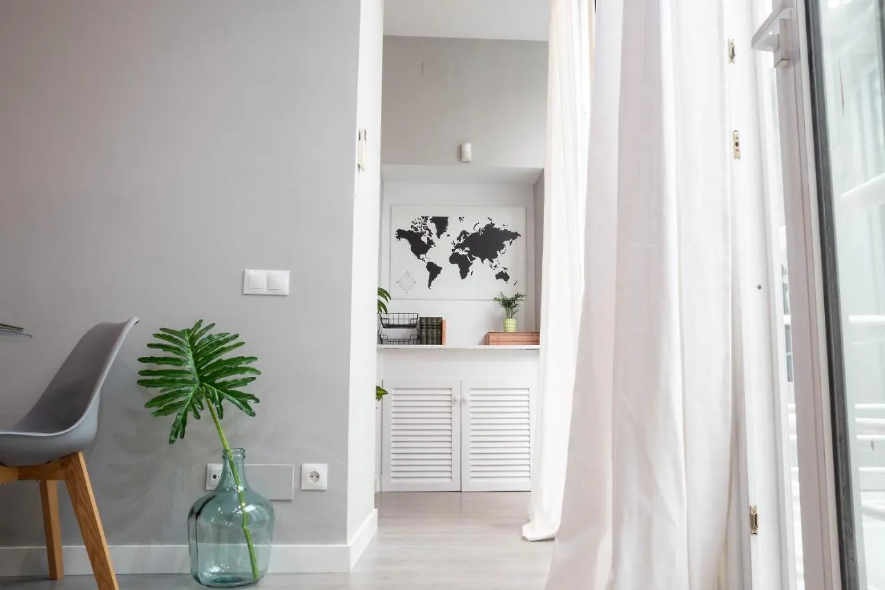 Behouse Santa Cruz Apartment Seville